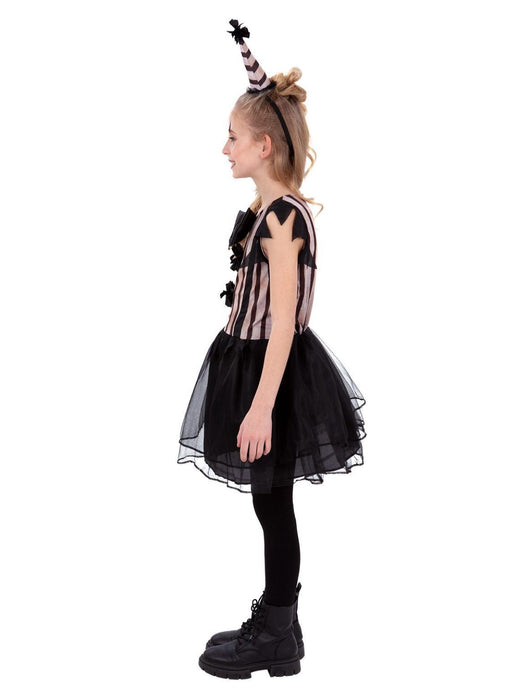 Dark Vintage Clown Girl